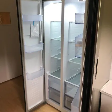 Am Traunsee Mit Bergsicht * تروكيرشن